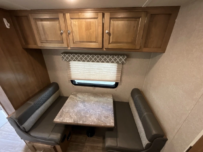 2018 FOREST RIVER FLAGSTAFF MICRO LITE XLT 19FD