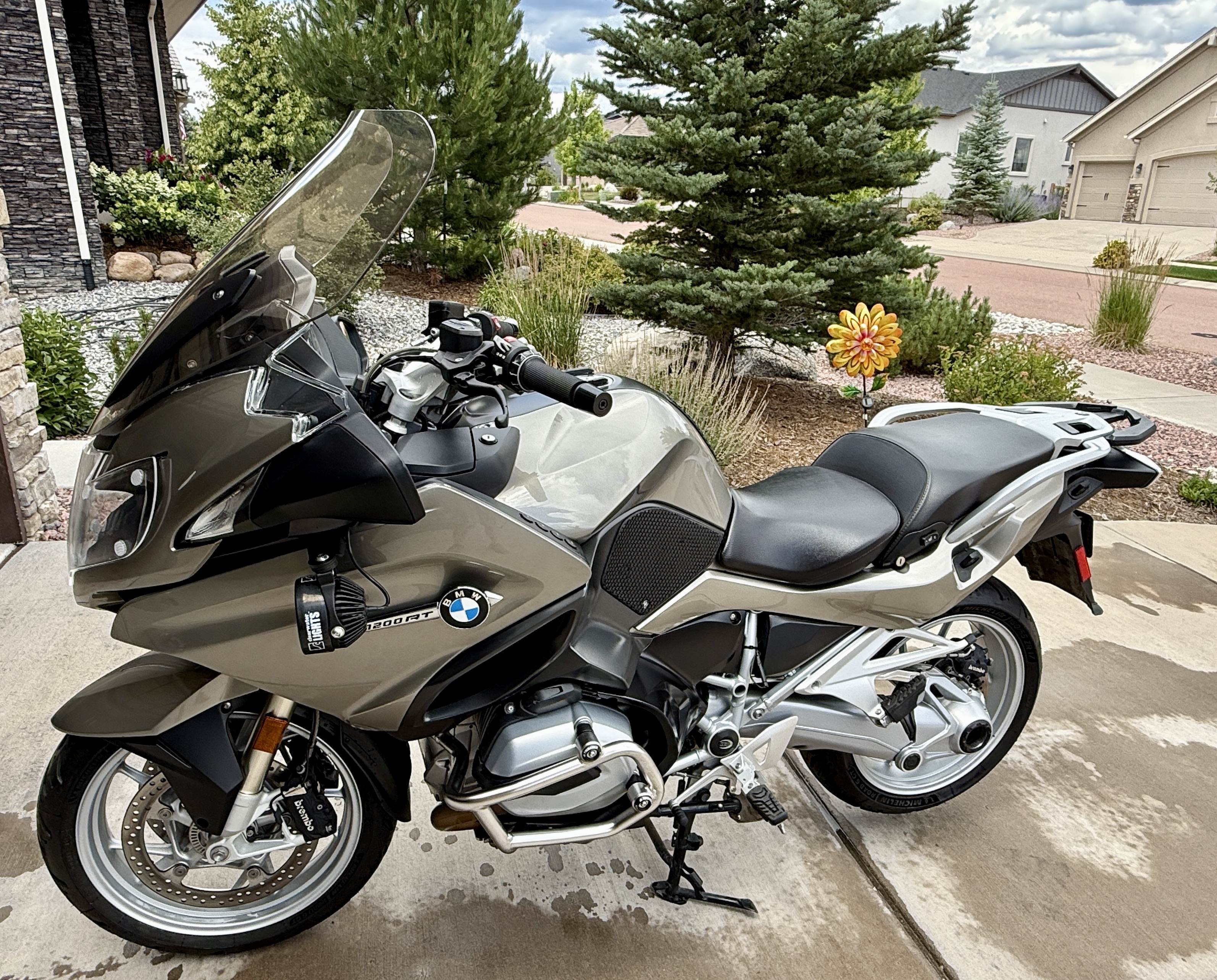 689f98b8e9235a7a6723fc23.jpg?