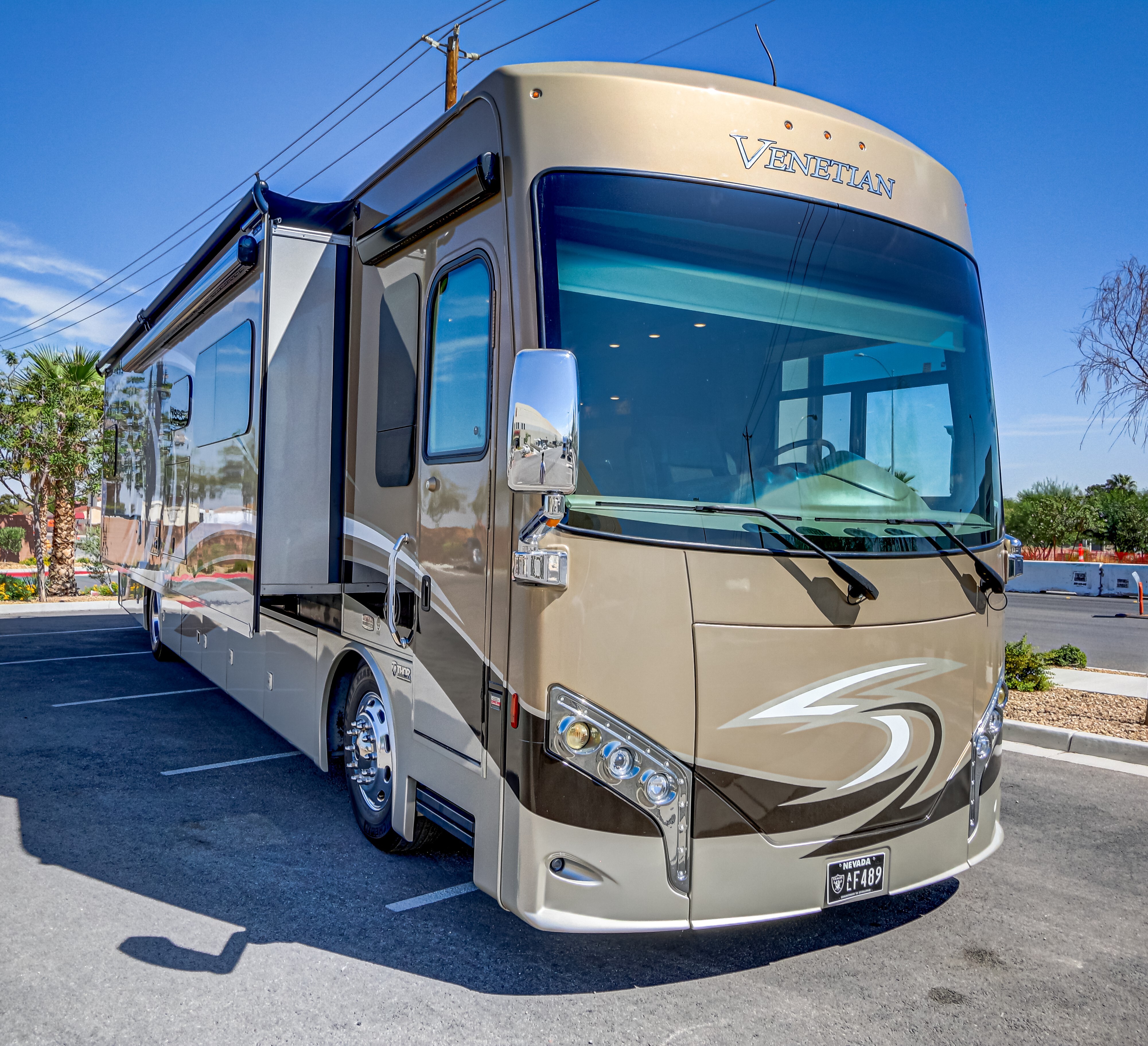 2017 Thor Motor Coach Venetian 40A A40 in las vegas NV