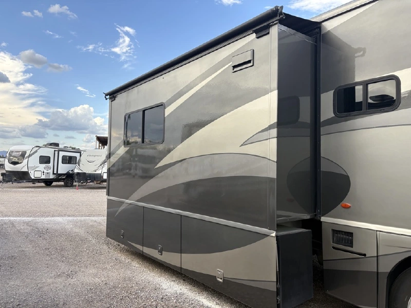 2008 WINNEBAGO ADVENTURER 38J