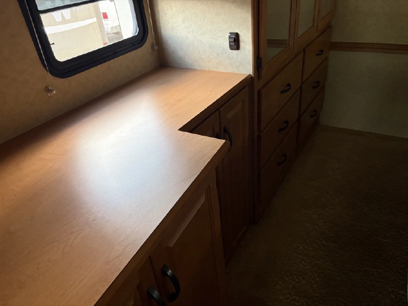 2008 WINNEBAGO ADVENTURER 38J