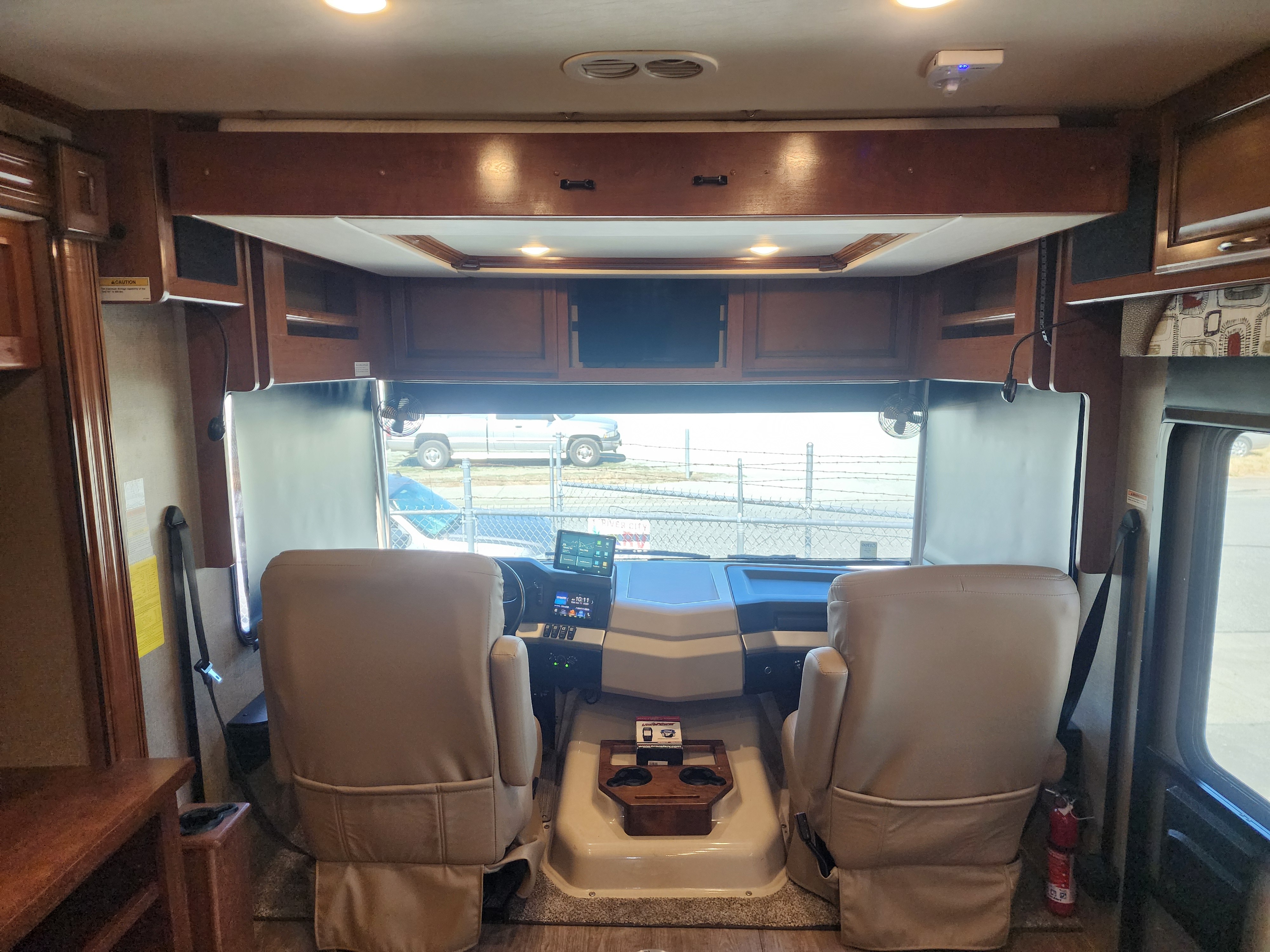 2018 Fleetwood bounder 35p