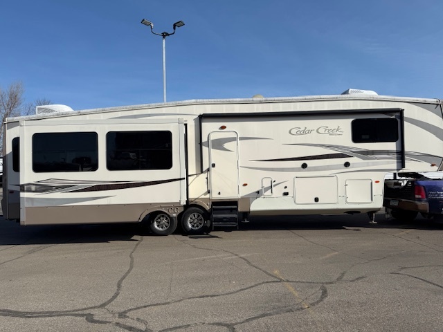 2016 Forest River cedar creek hathaway 38ck