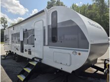 5 Red-Hot RV Brands That Are In-Demand Right Now image