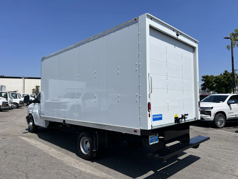 2025 CHEVROLET EXPRESS G4500