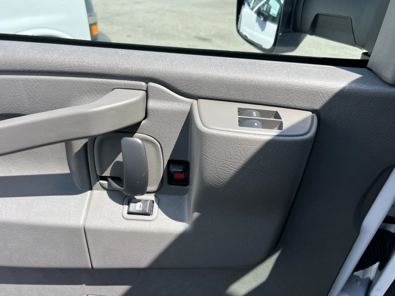 2025 CHEVROLET EXPRESS G4500