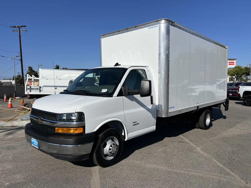 2025 CHEVROLET EXPRESS G4500