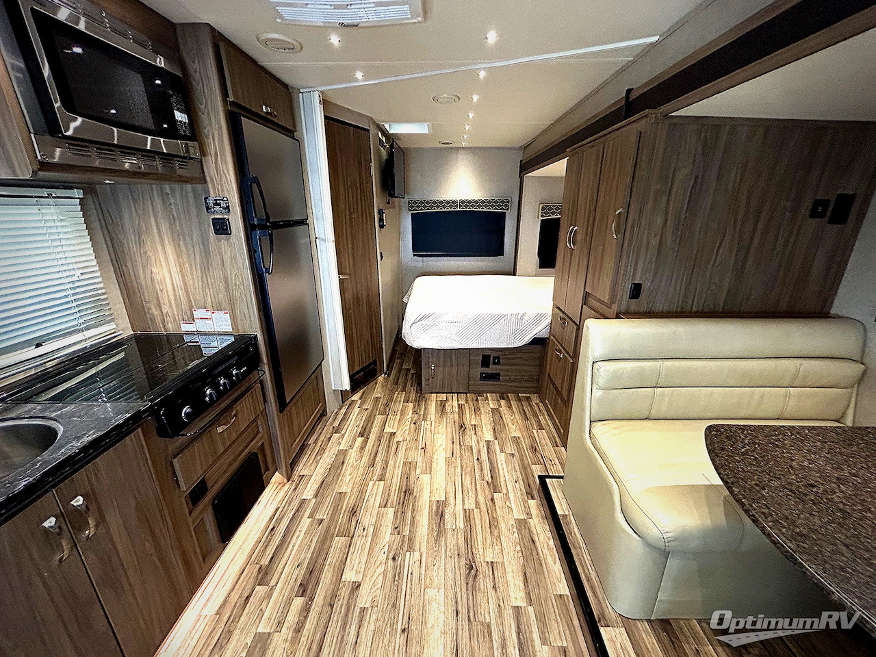 2018 Dynamax isata 24fw
