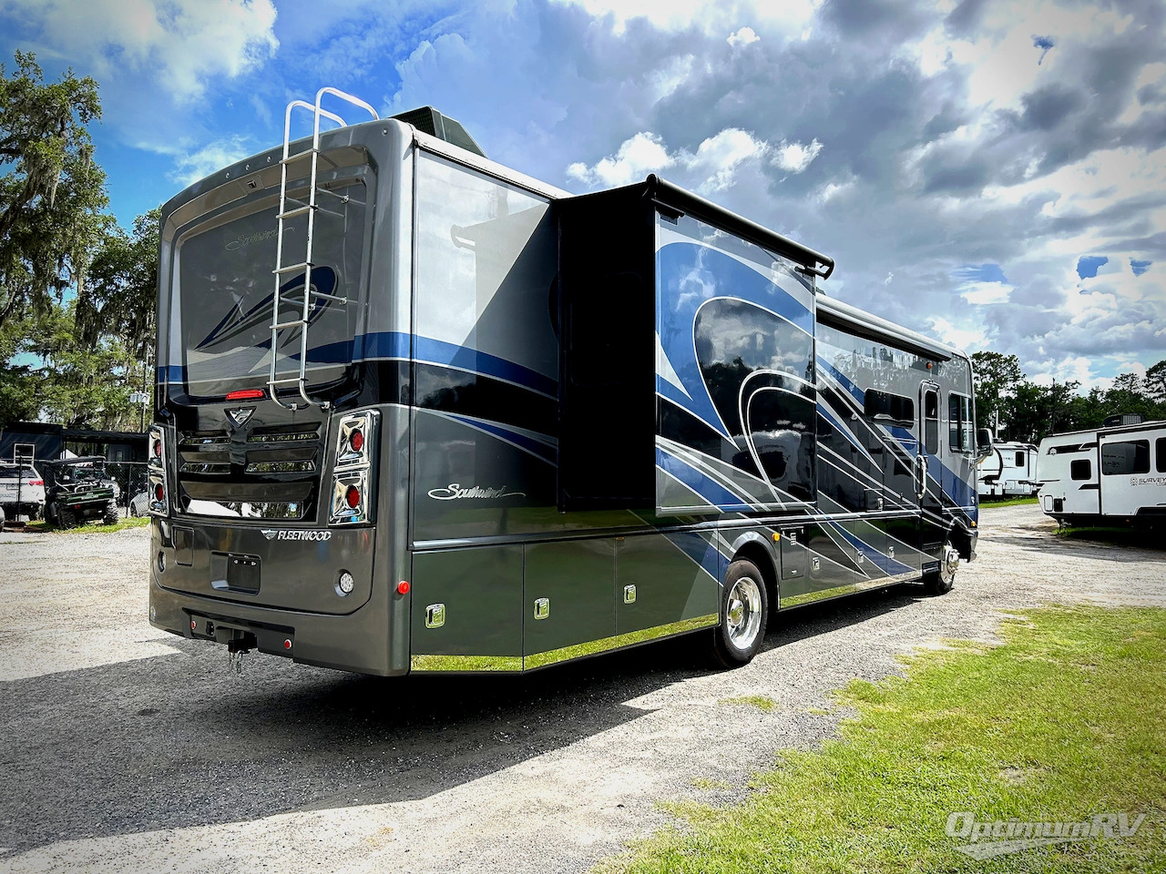 2022 Fleetwood southwind 35k