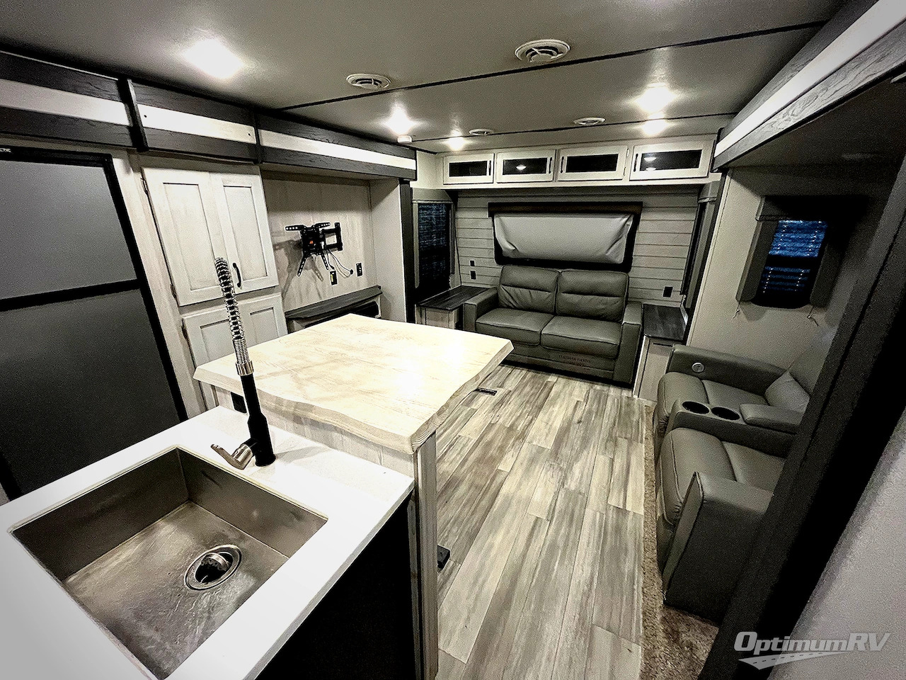 2022 Keystone RV sprinter 330kbs