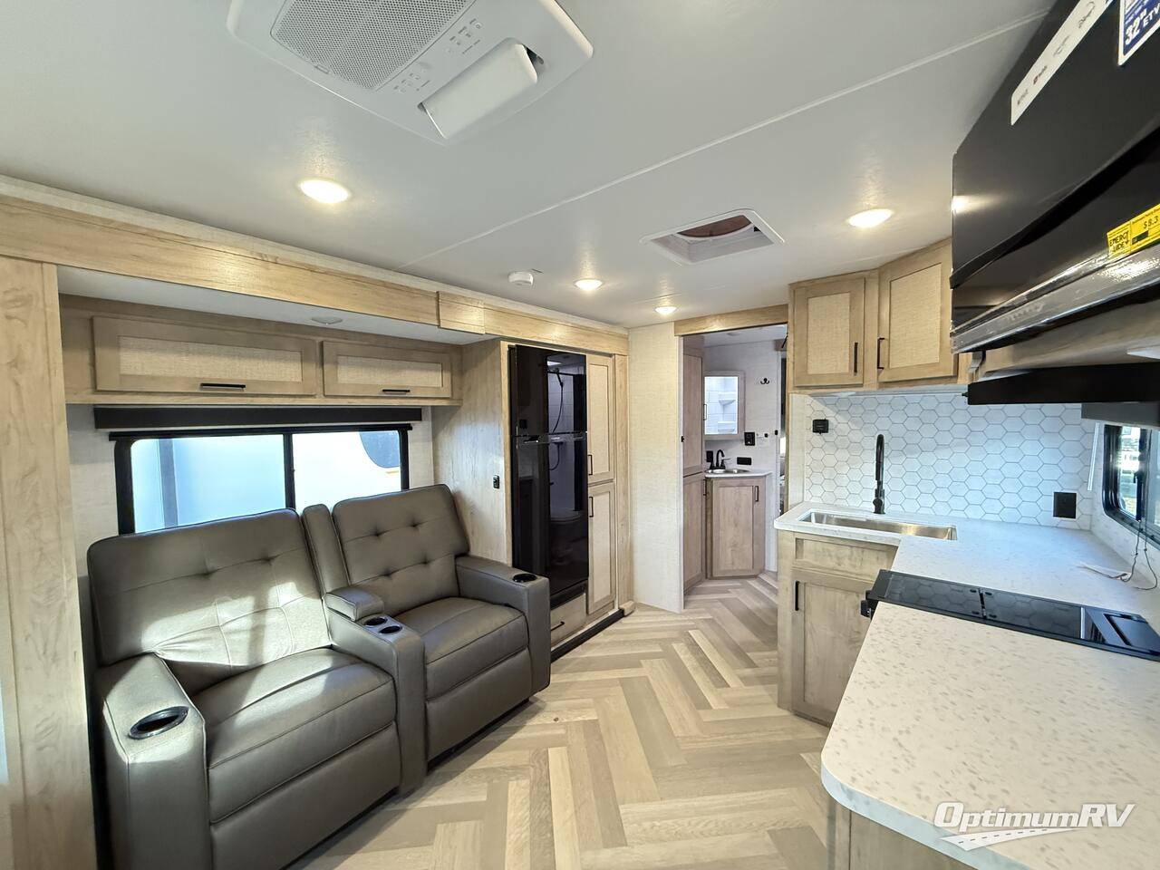 2025 Ember rv