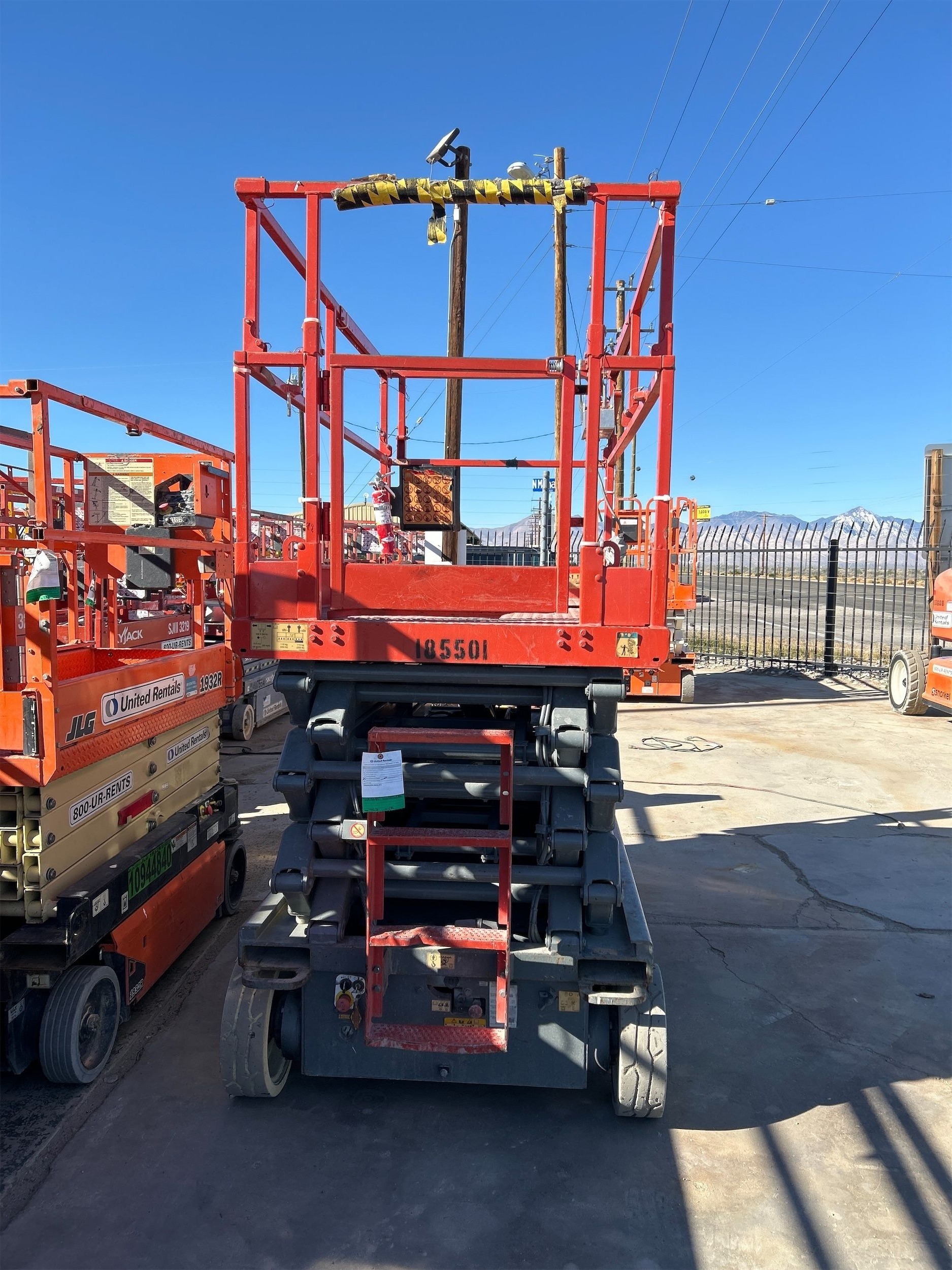 2017 SKYJACK SJIII4740 Scissor Lift in Bakersfield, CA