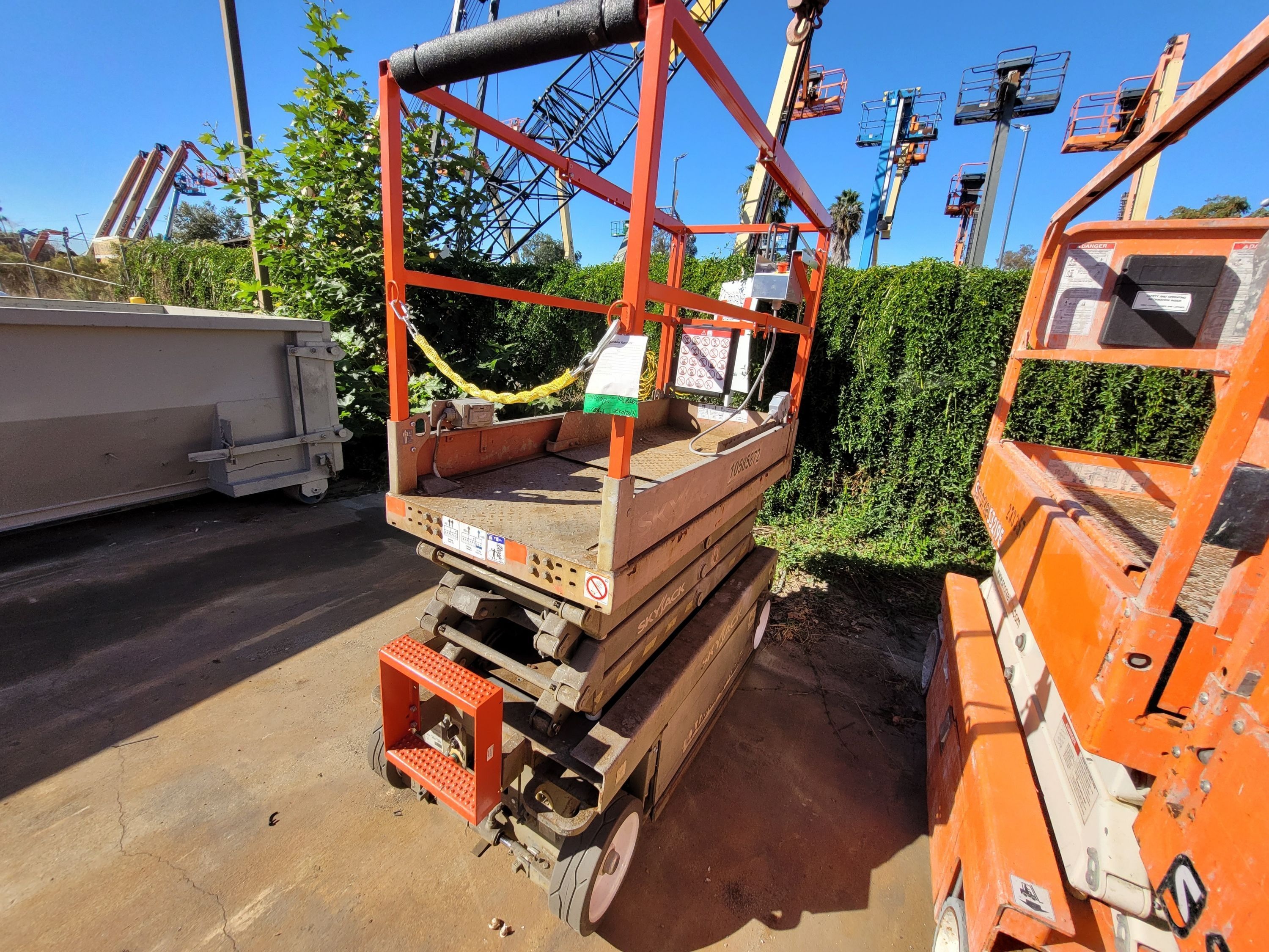 2017 SKYJACK SJIII3219 Scissor Lift in Bakersfield, CA