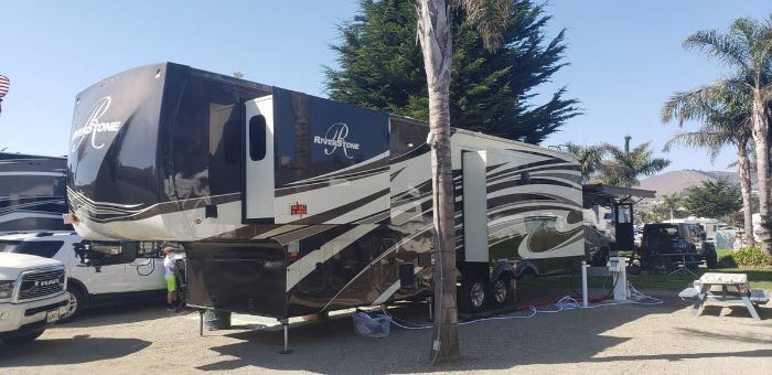 2018 Forest River Riverstone 37IK RV