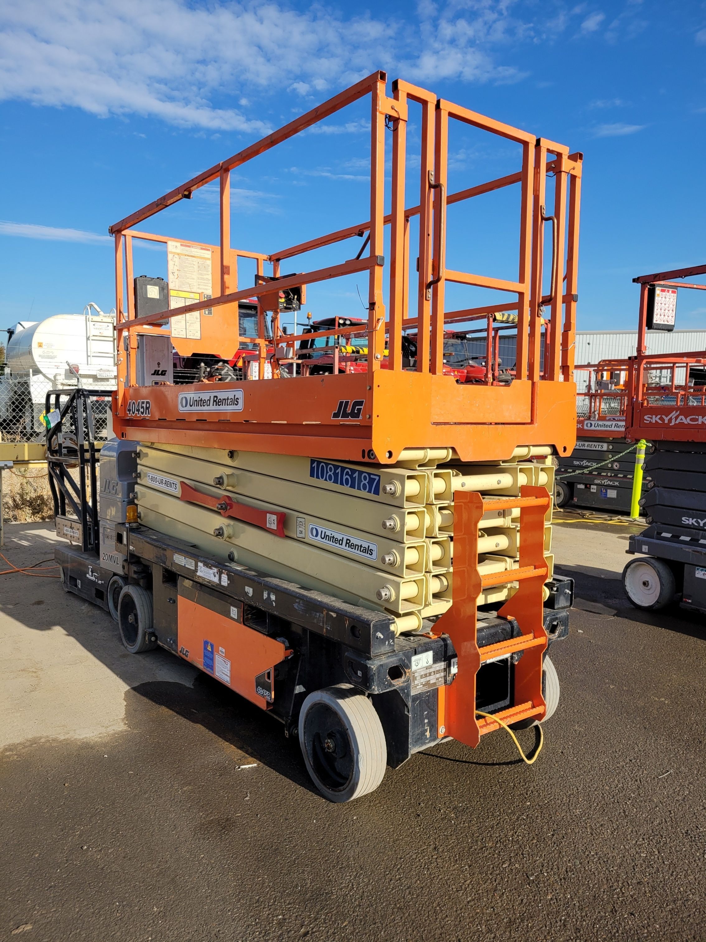 2018 JLG 4045R Scissor Lift in Bakersfield, CA
