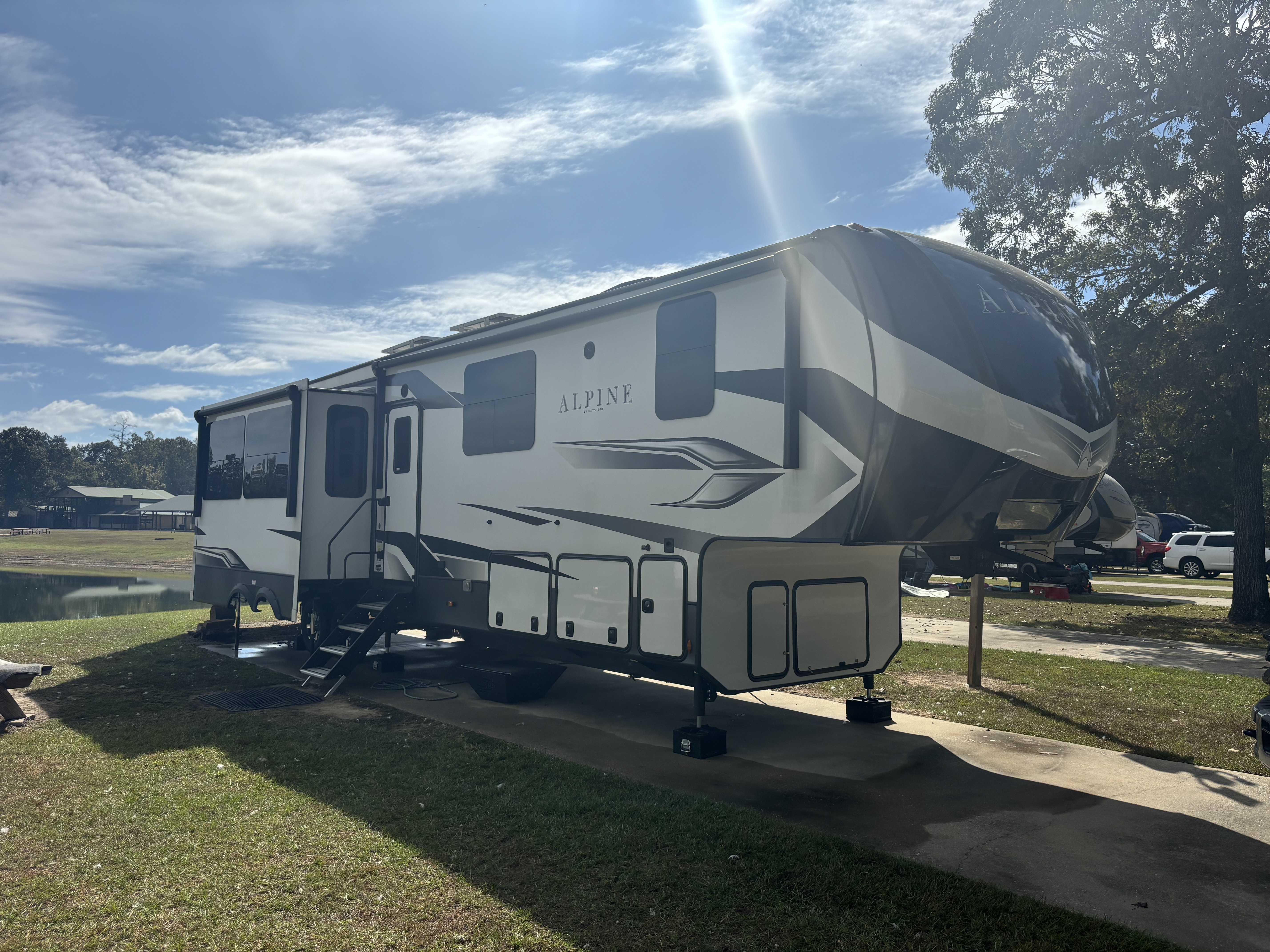 Keystone Ba Used 2023 Keystone Alpine 3910rk in Bridge City, TX - 5037503974 - RV ...