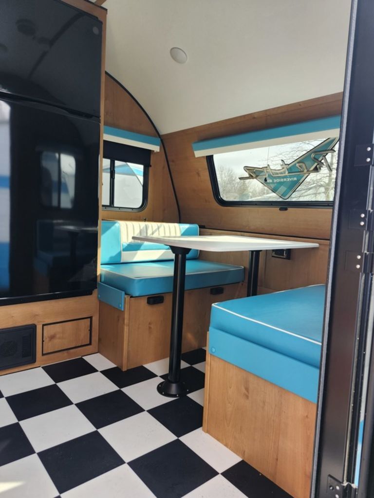 2024 Riverside retro 165