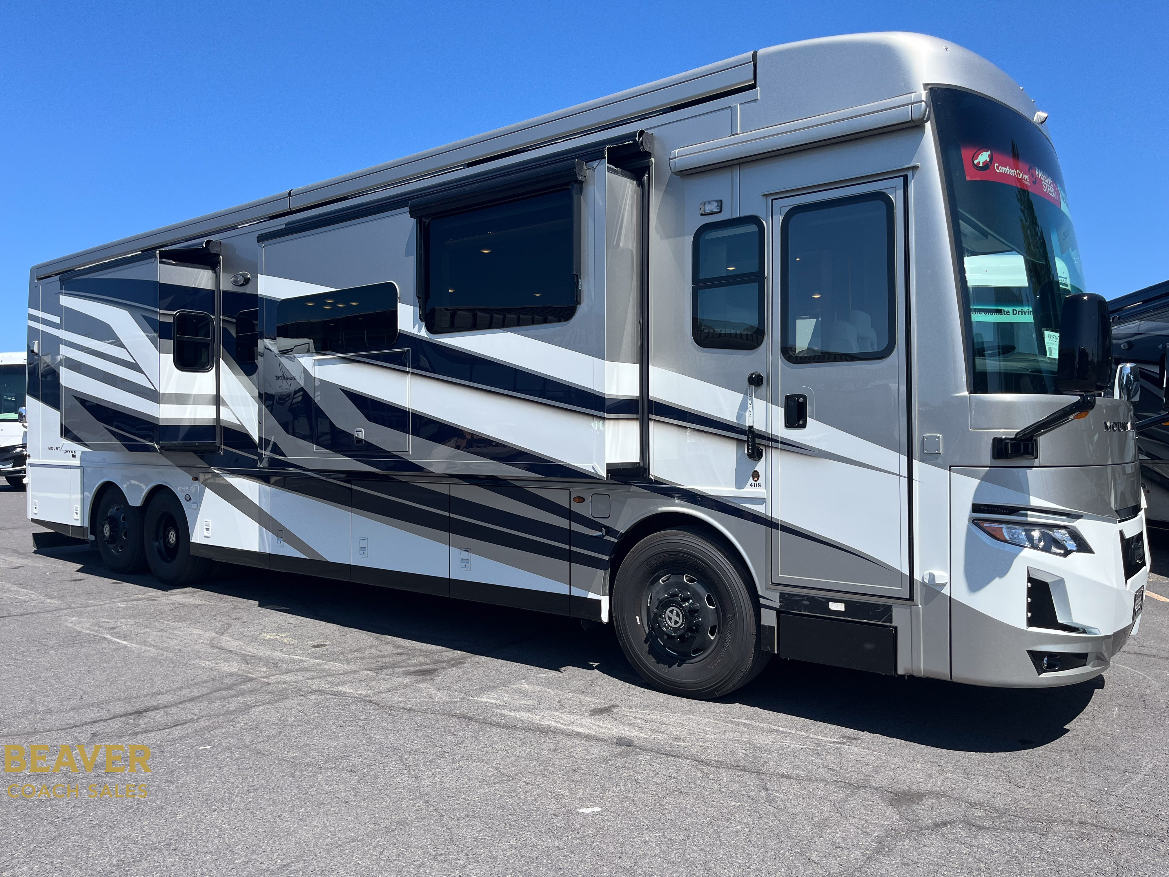 2026 Newmar mountain aire 4118