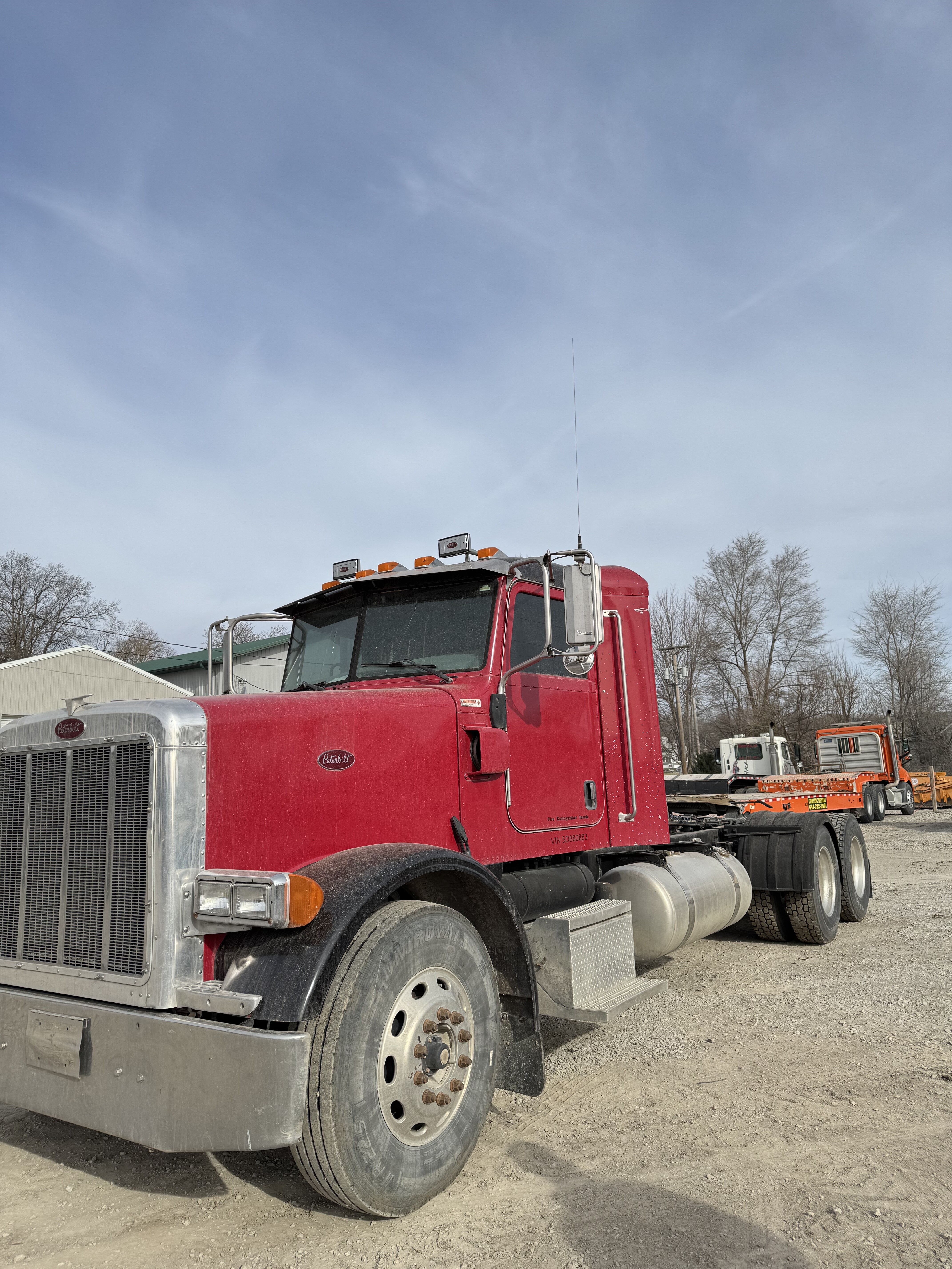 2005 PETERBILT 378 in Oelwein, IA