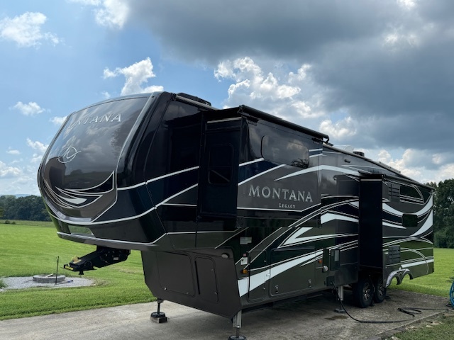 2022 Keystone Montana 3231CK RV