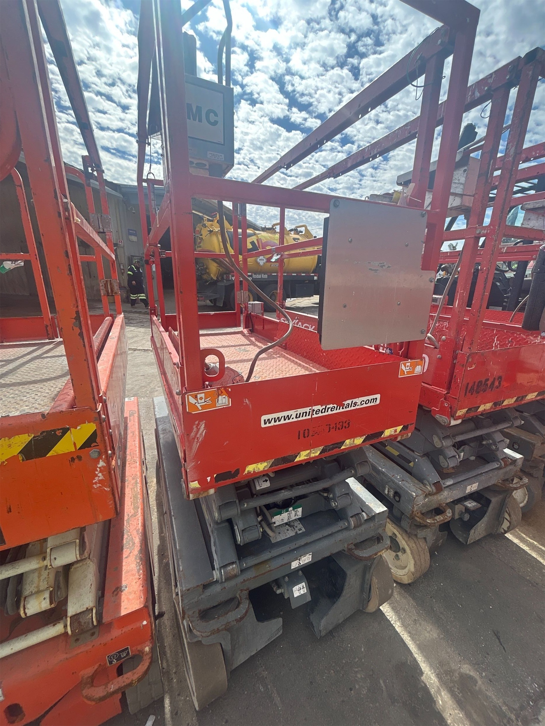 2016 SKYJACK SJIII3219 Scissor Lift in Bakersfield, CA