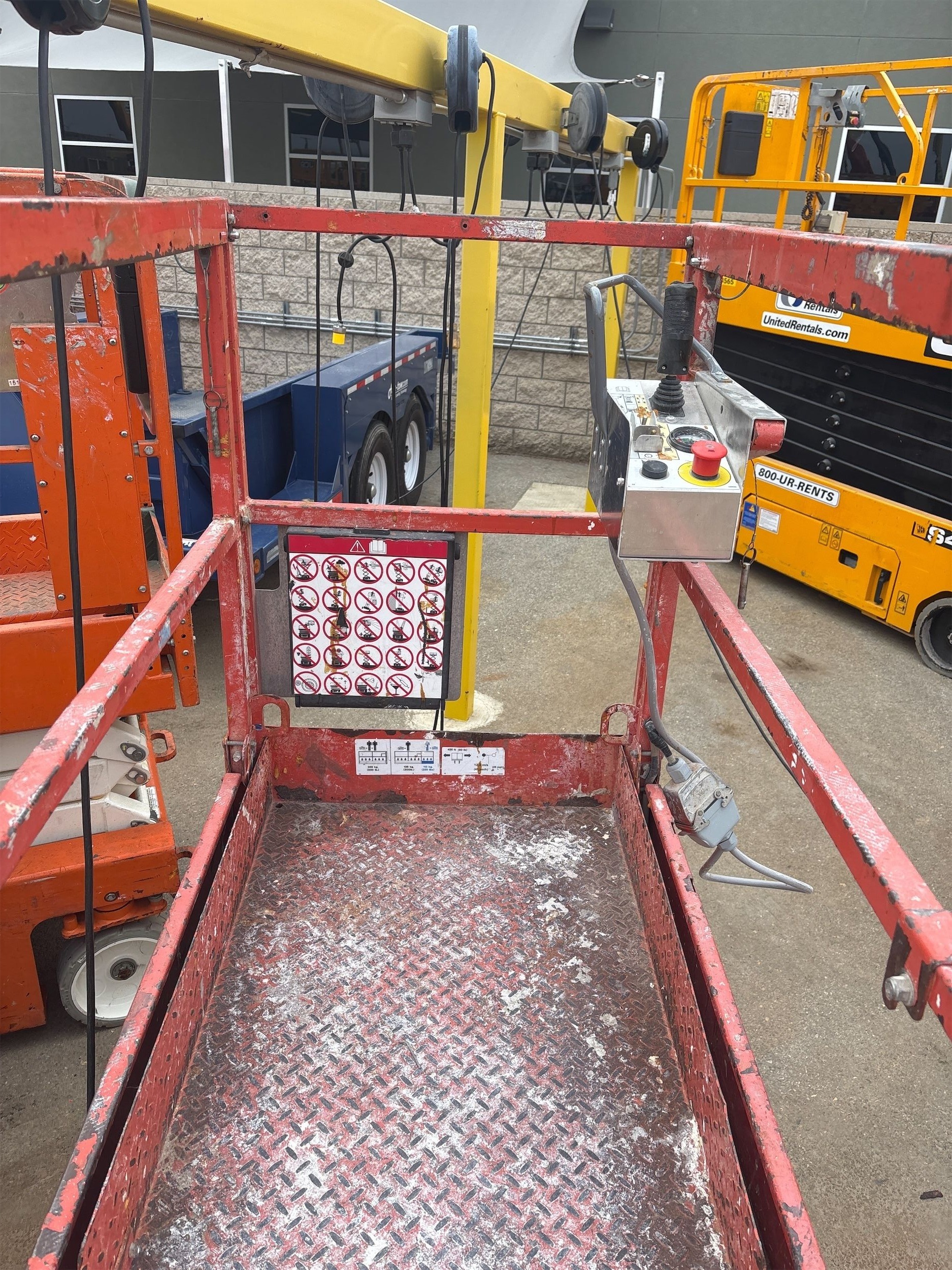 2016 SKYJACK SJIII3219 Scissor Lift in Bakersfield, CA
