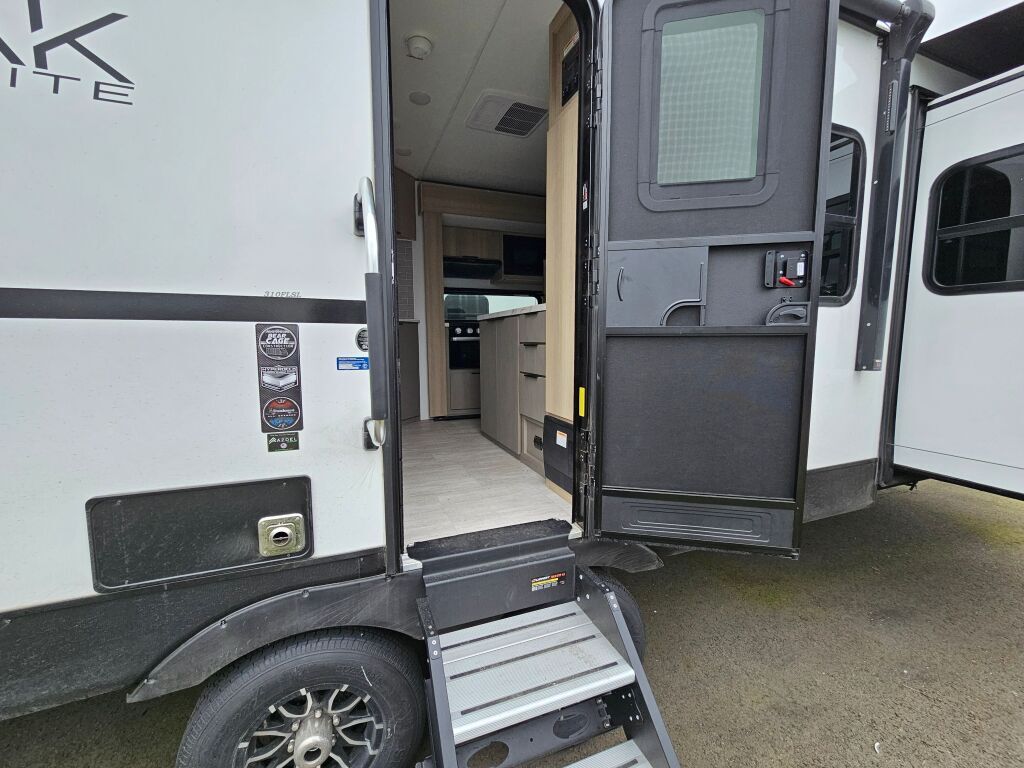 Trailer Image