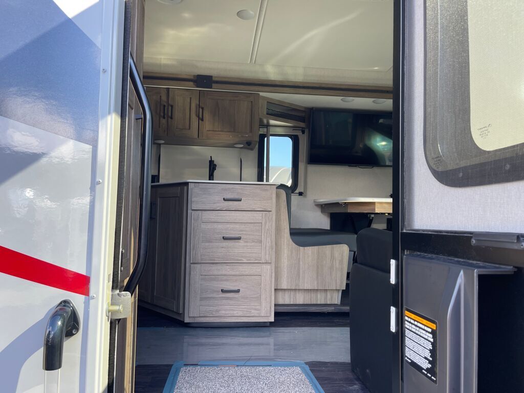 2024 Winnebago vista 31b