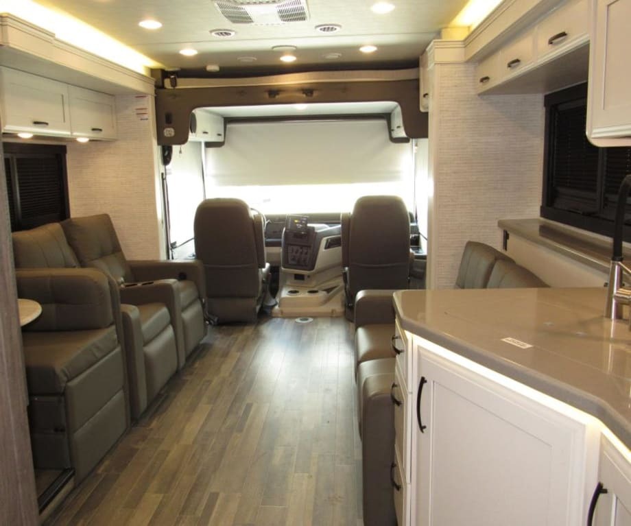 2025 Entegra Coach vision 34g