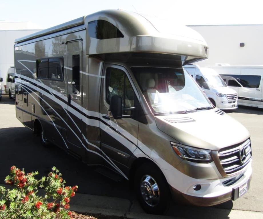 2022 Winnebago