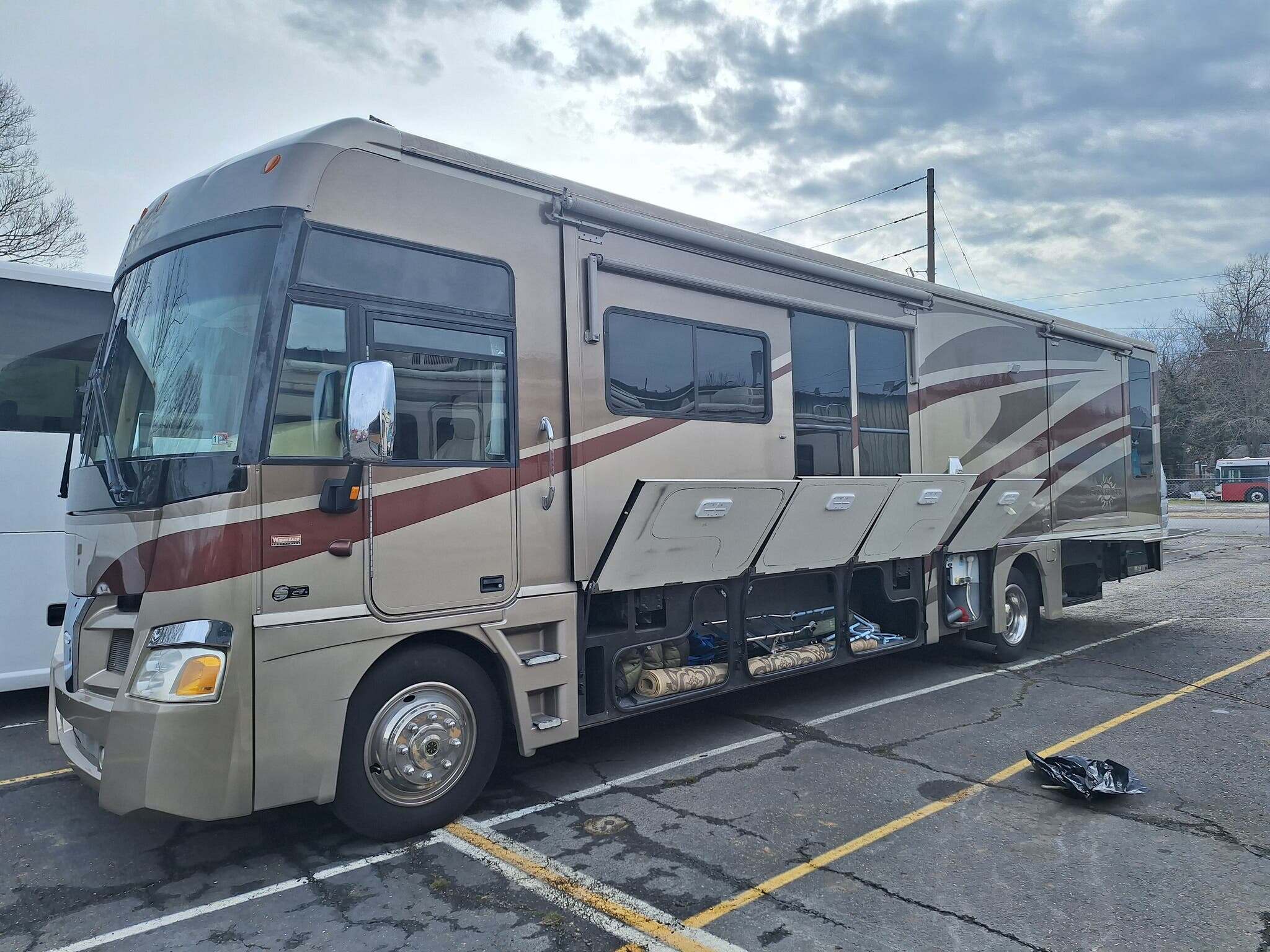 2006 Winnebago