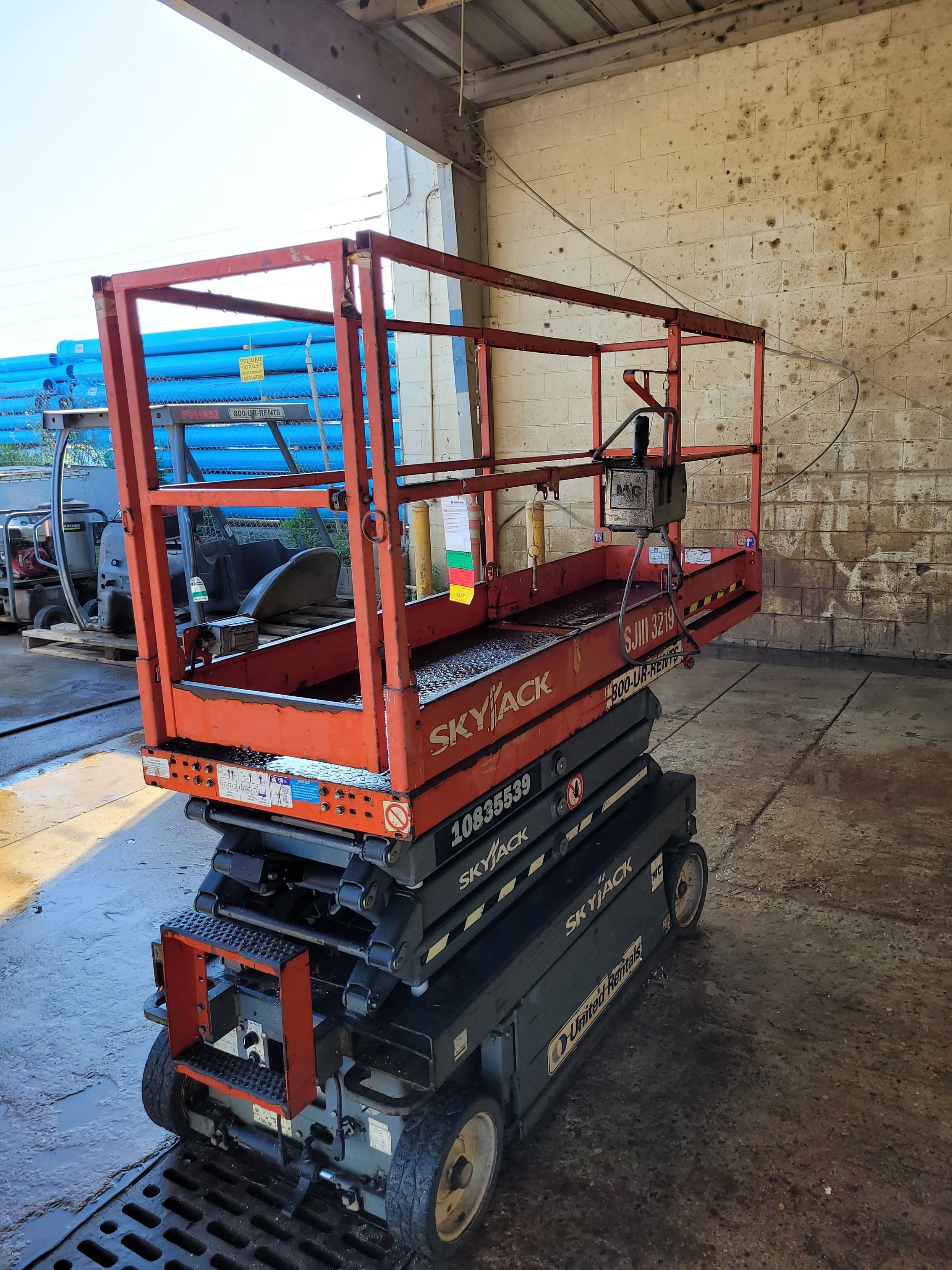 2018 SKYJACK SJIII3219 Scissor Lift in Bakersfield, CA