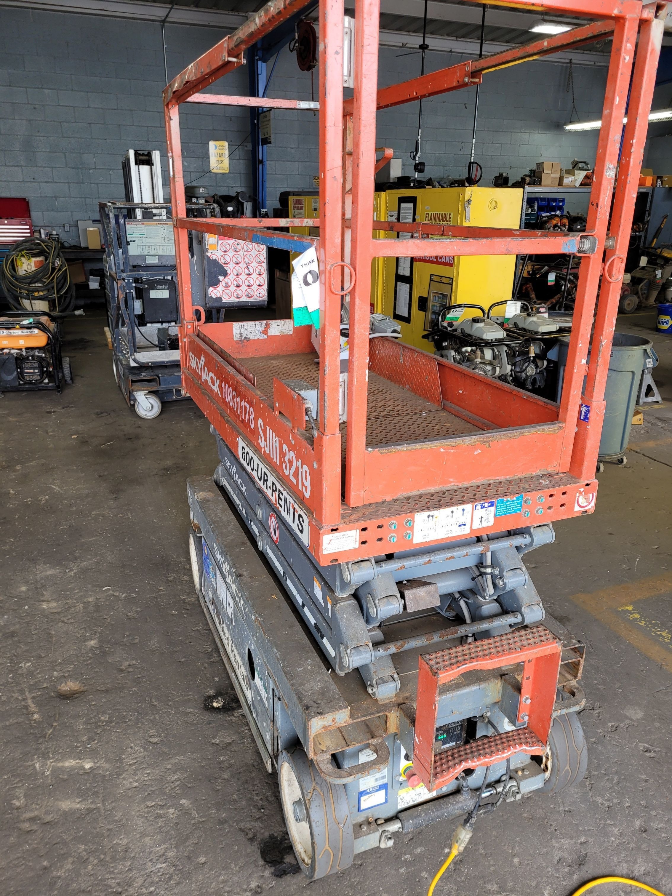 2018 SKYJACK SJIII3219 Scissor Lift in Bakersfield, CA