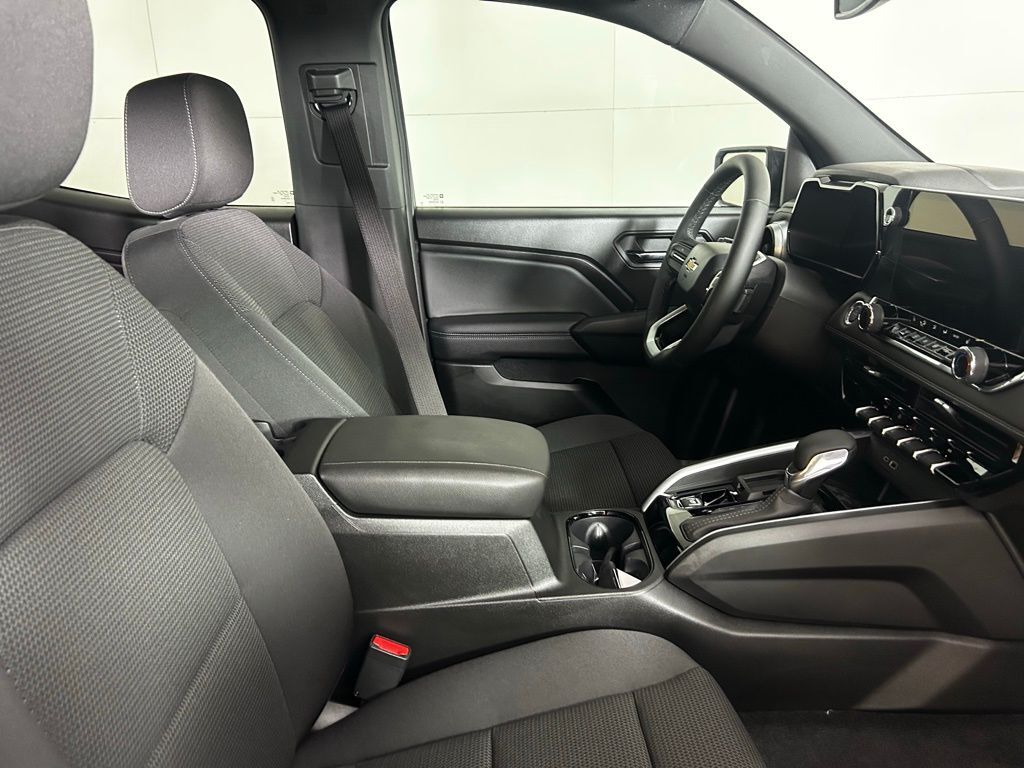 2026 Chevrolet Colorado Work Truck photo 12