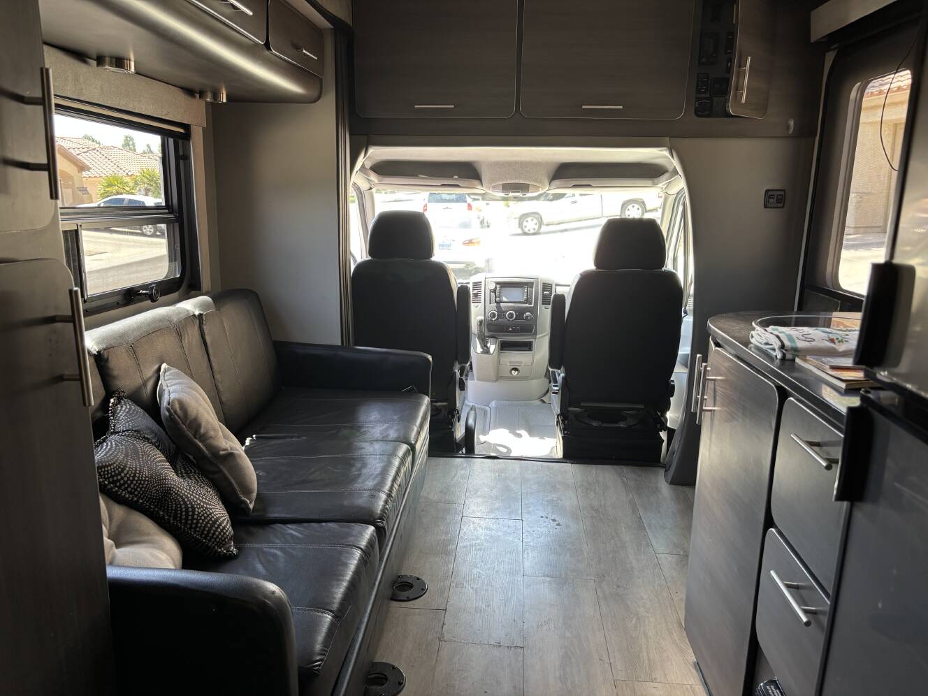 A photo of this 2014 Renegade Villagio 25RBS