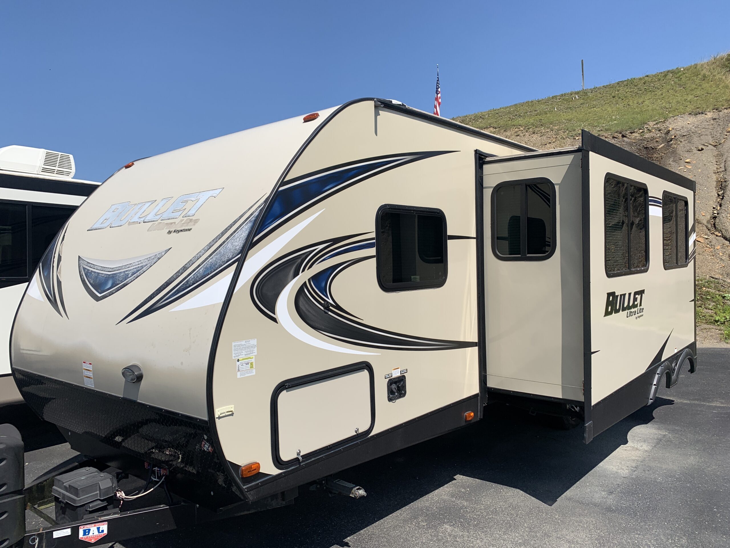 2017 Keystone RV bullet 272bhs