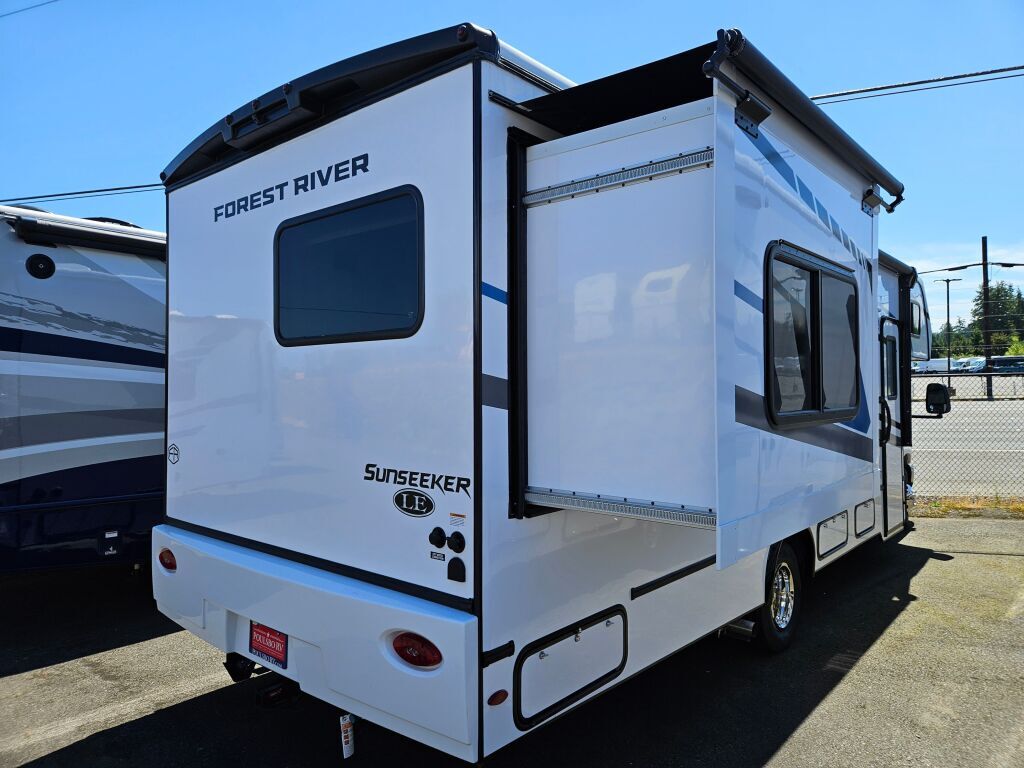 2026 Forest River sunseeker 2550dsle