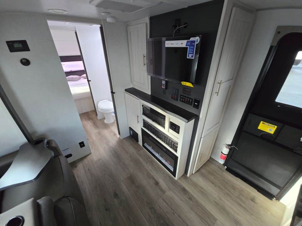 2025 Forest River r-pod 202
