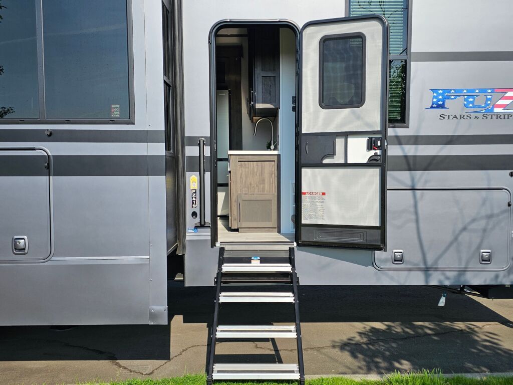 Trailer Image