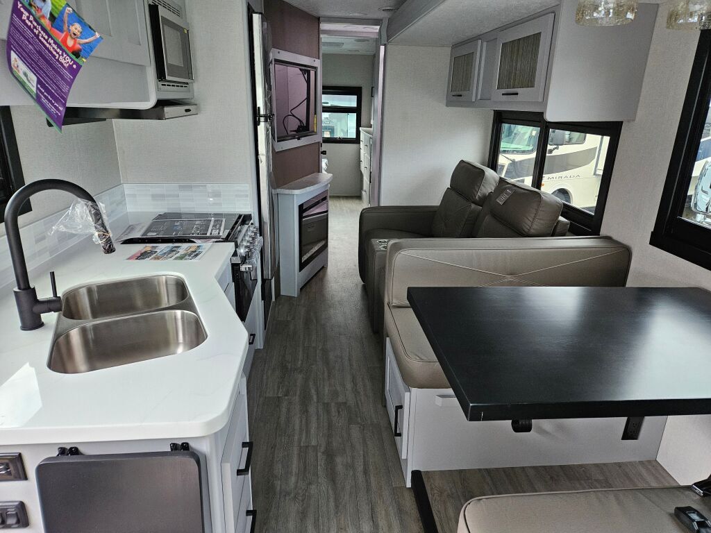 2024 Coachmen RV pursuit 31ts