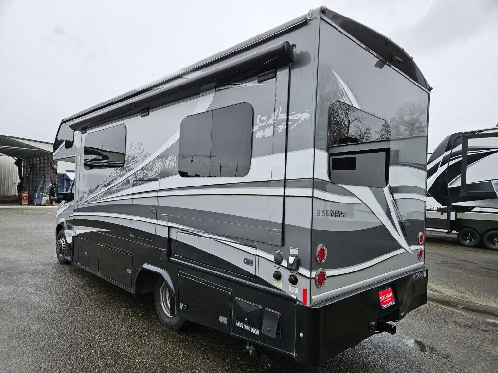 2018 Dynamax isata 24fw
