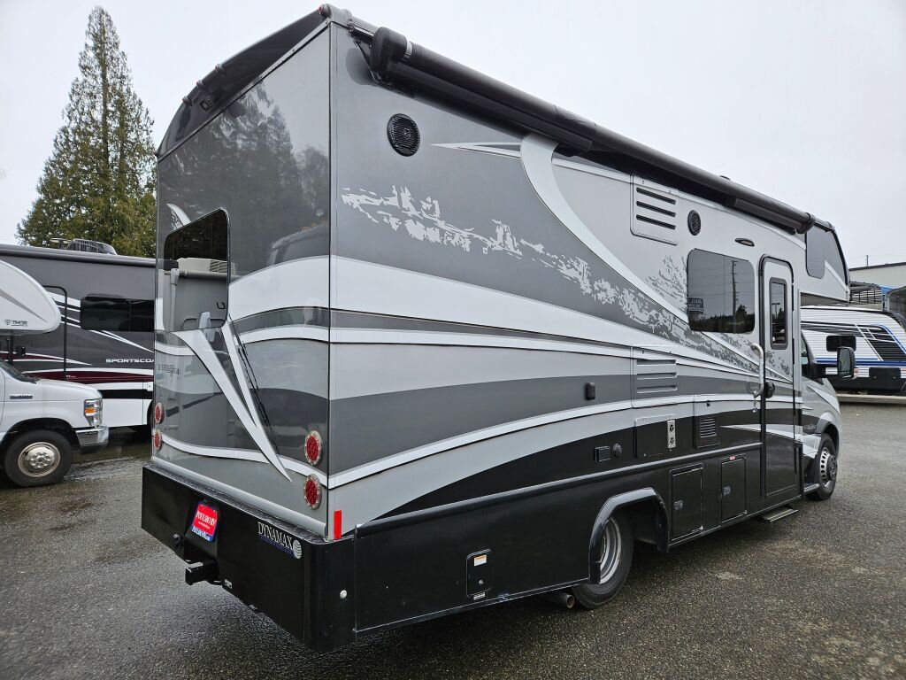 2018 Dynamax isata 24fw