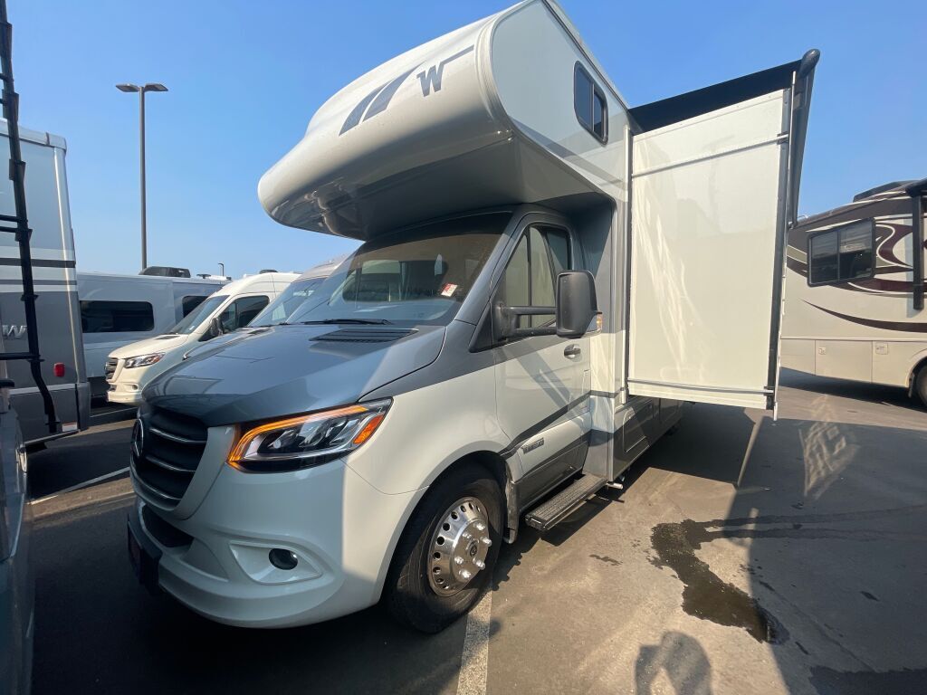 2025 Winnebago
