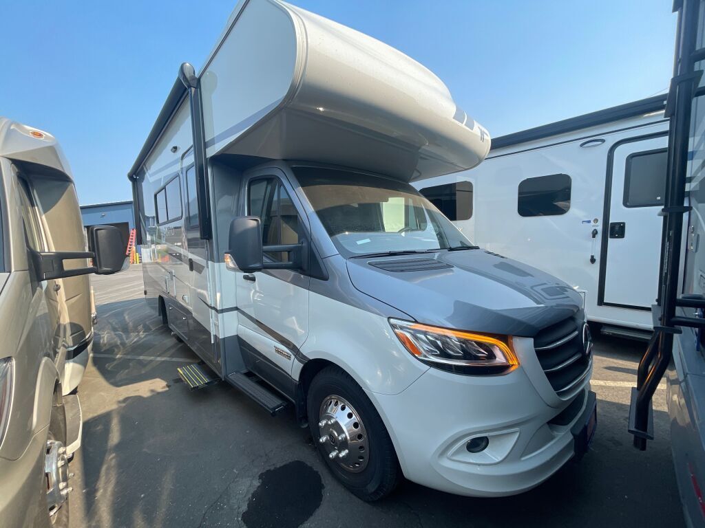 2025 Winnebago