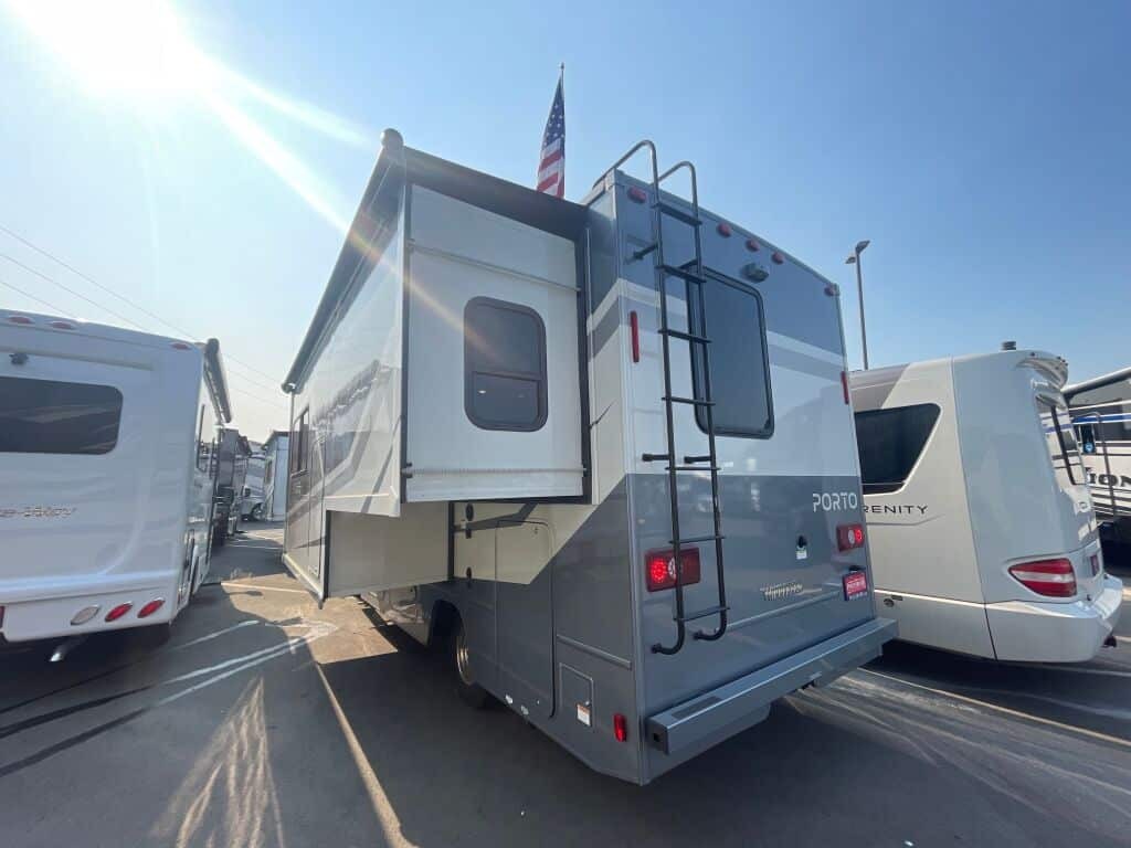 2025 Winnebago