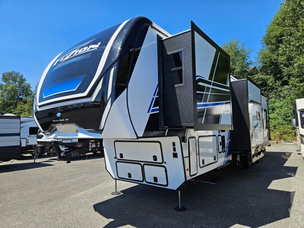2025 Keystone RV fuzion 419