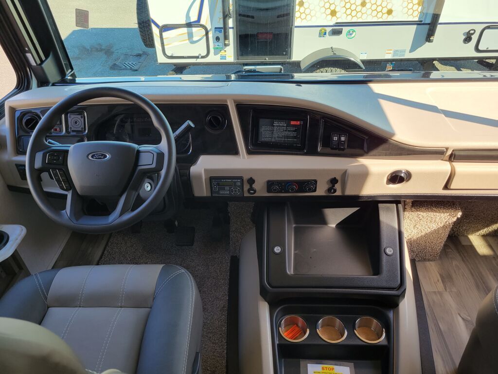 2024 Fleetwood flair 28a
