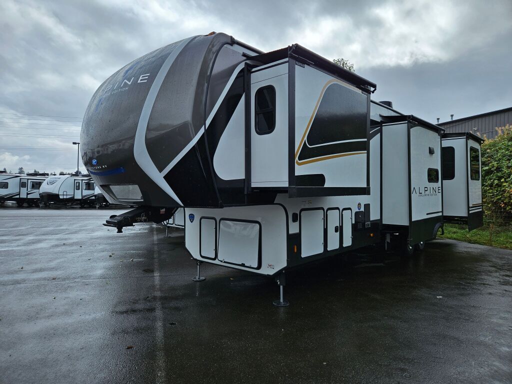 2025 Keystone RV avalanche 338gk
