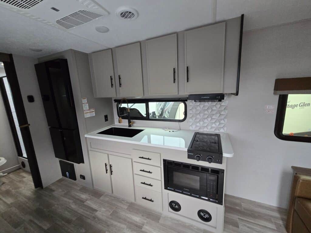 2025 Forest River r-pod 202