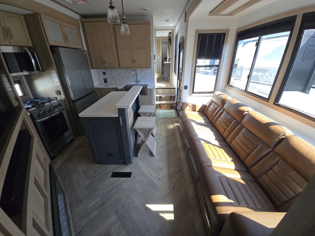 2025 Keystone RV raptor 352